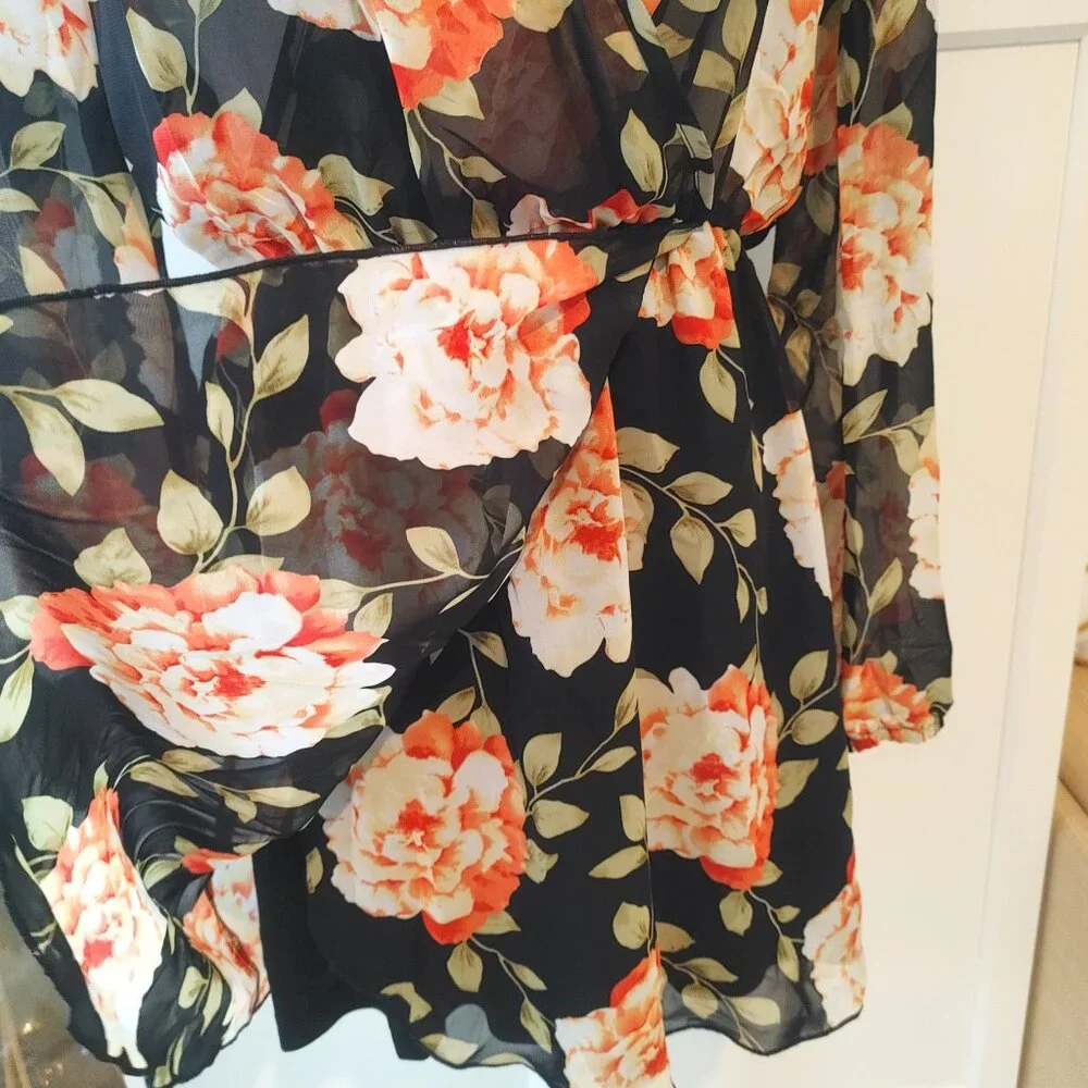 LIBERTY LOVE Black Floral Dress - Size Medium - Picture 4 of 5